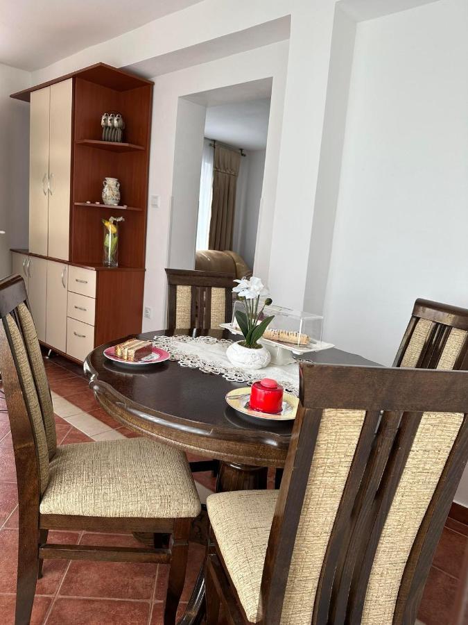 Apartman Emily Apartment Niksic Ngoại thất bức ảnh