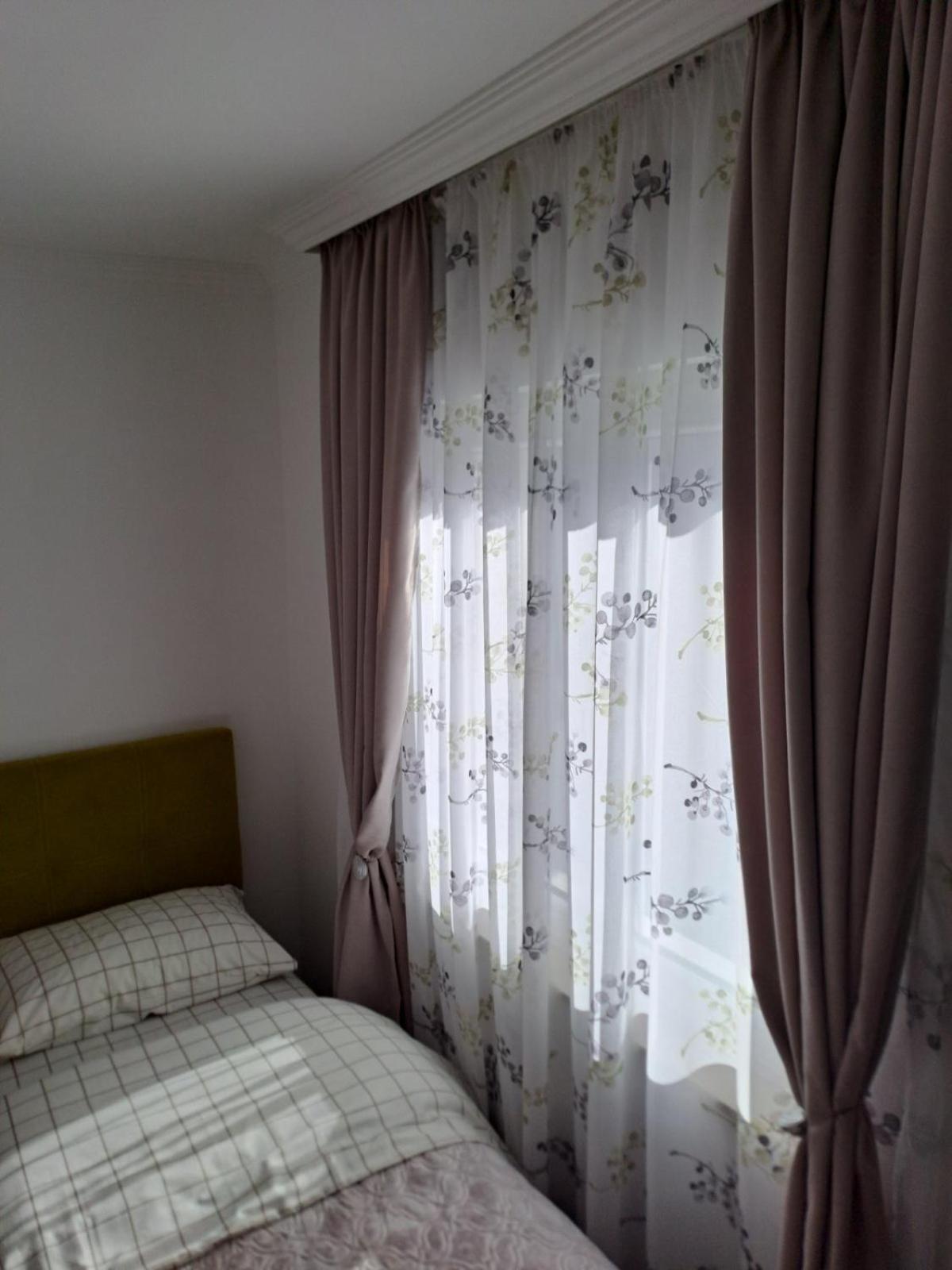 Apartmani Emily & Jully Niksic Ngoại thất bức ảnh